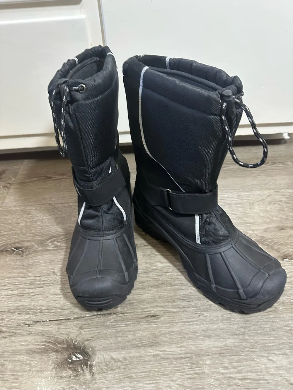 totes Kids Black Insulated Snow Boots